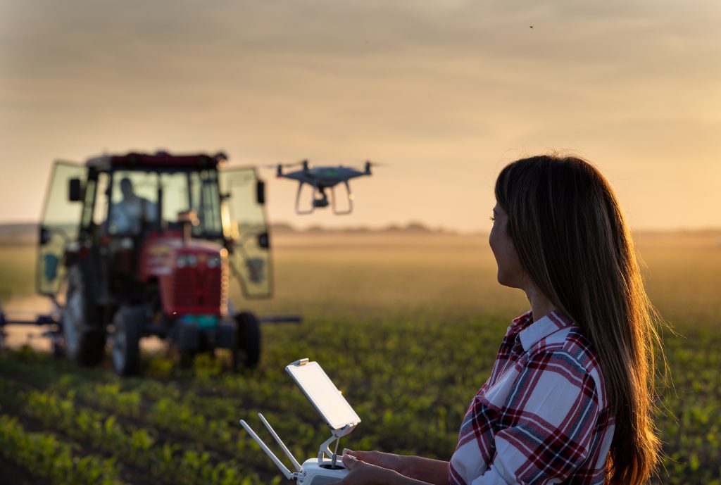 Introduces audiences to the idea of technological integration in Ontario farming.